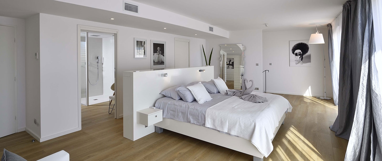 Spacious bedroom in Excellence duplex